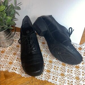 Remonte Leather Black Women's Heels with laces